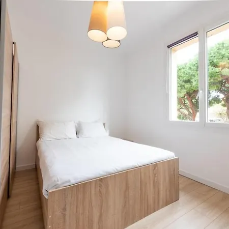 Spacious 6 Pax Flat Near Croisette And Beach *