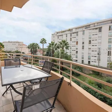 Spacious 6 Pax Flat Near Croisette And Beach Апартаменты